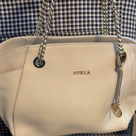 Furla Elegant White Shoulder Bag - Picture 6 of 13